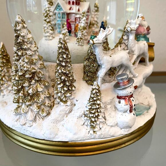 Martha Stewart Musical Santa Christmas Village Water Snow Globe NEW - Picture 8 of 16